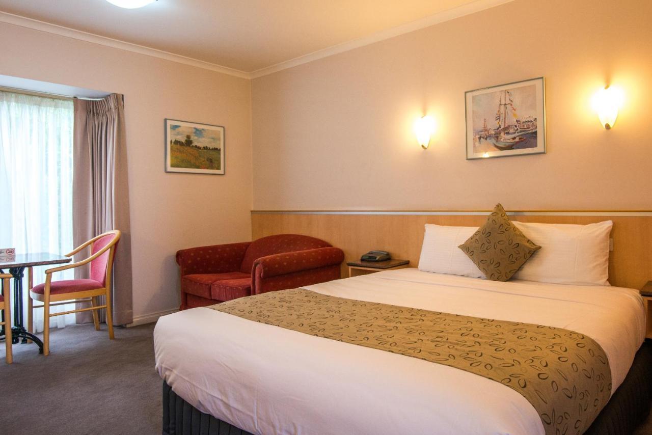 The Waverley International Hotel Glen Waverley Zimmer foto